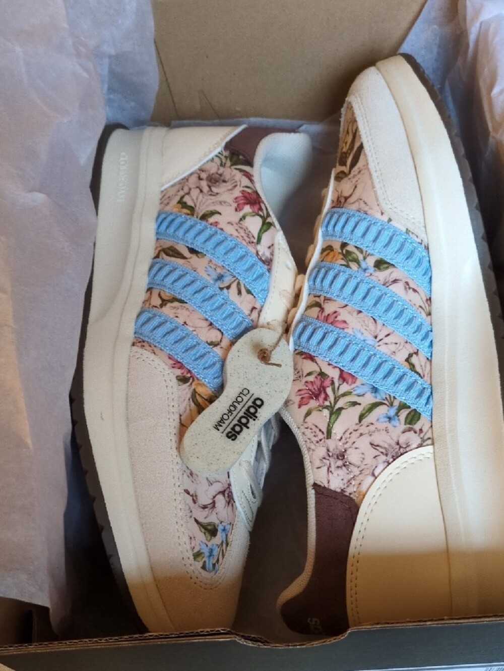 FARM Rio x Adidas Cream Floral Lace-Up Sneakers with Blue Stripes - Picture 10 of 10
